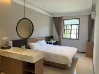 Huaihe Bay · Watch Camping Hotel - New