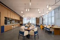 Hampton by Hilton Chongqing Yangjiaping Pedestrian Street - parking