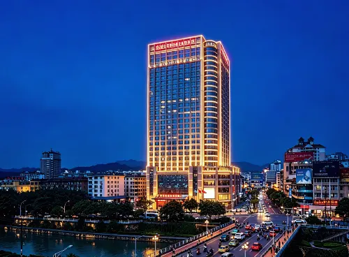Ramada by Wyndham Longyan - 4 Sao