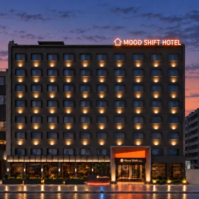 MOOD SHIFT HOTEL Hotels near Qingyun Market