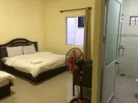 Phuong Hong Guesthouse - Pensions