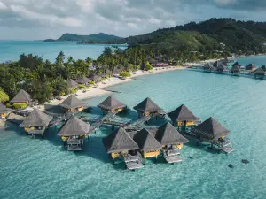 InterContinental Bora Bora le Moana Resort