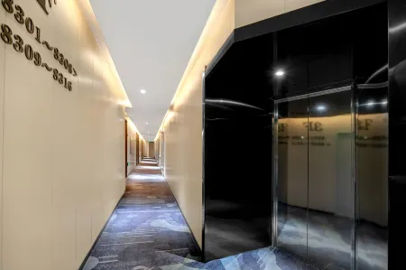 RUYI HOTEL Отели рядом с достопримечательностью «Zhenxing Square»