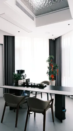 Xianjuyuejia Homestay Отели рядом с достопримечательностью «Gaoqian Ancient Residence»