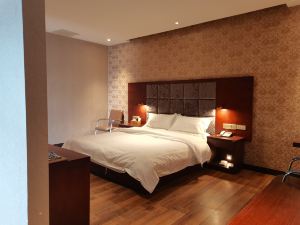 Shiquan Tiantian Business Hotel