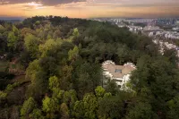 Mount Huangshan Creek Water Cloud Stream Forest Resort Hotel (Tunxi Old Street Store) - romantique