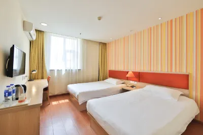Changchun Qilin Hotel (Northeast Normal University Jingyue Campus) Hotels near Bowen Branch of Adult Education College， Changchun University of Science and Technology