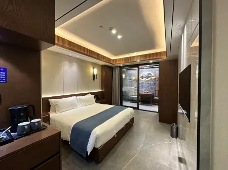 Ningjing Hotel (Ningbo Tianyi Square Chenghuang Temple)