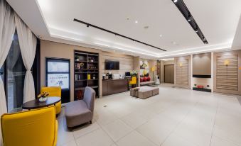 Homeinn Plus Hotel (Nanjing Xinjiekou Subway Station Deji Plaza)