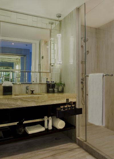 エグゼクティブ デラックス ツインルーム ホテル チプトラ ワールド スラバヤ マネージド by スイス ベルホテル インターナショナルの写真