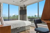 Roomzzz London Stratford - Condos