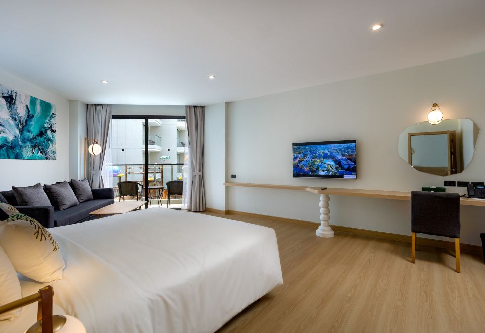 3. 푸켓 에메랄드 ..