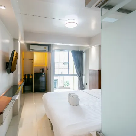 A Sleep Bangkok Sathorn Отели рядом с достопримечательностью «Школа Assumptionsuksa»