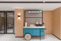 City luxury hotel