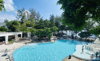 Dongxing City Wanwei golden Beach qulang resorts