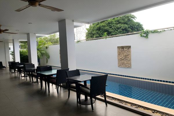 반 사바이(One World One Home Naiharn Hotel)_4