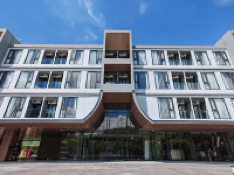 ชา เชียงใหม่ ลักชัวรี่ โรงแรมใกล้วัดป่าแดด