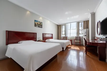 Wenhui Hotel Отели рядом с достопримечательностью «Shanghai University of Engineering Science (Longteng Road)»