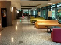 Howard Civil Service International House 遠企購物中心周辺のホテル