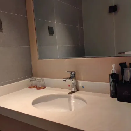 RongHua Hotel (Baoji Kaixuan City)