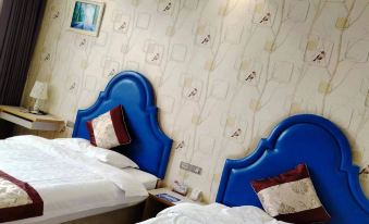 Qujing Yuanlaiyou Boutique Hotel