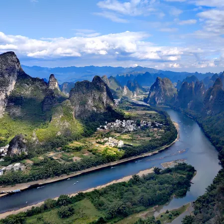 Li River CIAO Hotel( Guilin Elephant Trunk Hill)