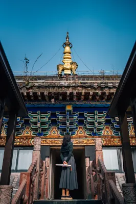 Thousands of miles to ride a bicycle to live in the other courtyard (Ya'an Covered Bridge Branch) Hotel in zona Bifeng Temple