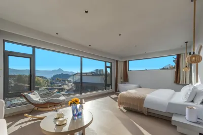 Lijiang Hourglass and Jun View Homestay 흑룡담 공원 주변 호텔