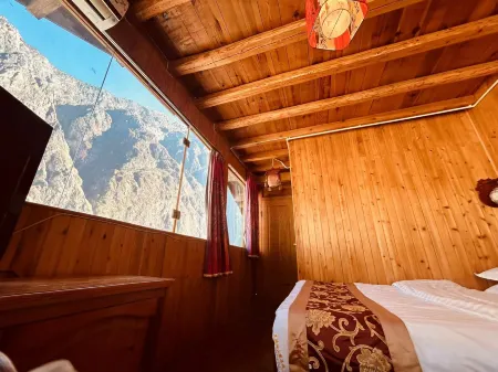 Sean’s Guesthouse Отели рядом с достопримечательностью «First bay of the Yangtze River»