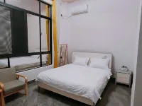 Lingshui Nanwan Houdao Xianlai Homestay Hotels near Daydaybabe