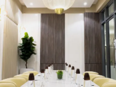 Uma Hotel and Residences Hoteles en Naga