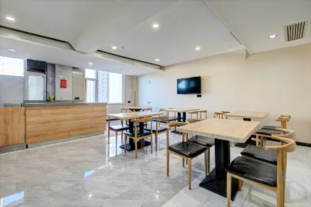 Aifei Hotel (Taiyuan South Neihuan Street Jianshe South Road) Отели рядом с достопримечательностью «Shuangta Temple (Twin Pagoda Temple)»