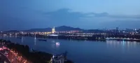 Siman River View Hotel (Wuyi Square Chaozong Street Branch) - Romantic
