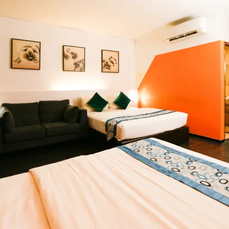 Swing & Pillows @ Golden Roof Hotel Ampang, Ipoh فنادق في ايبوه