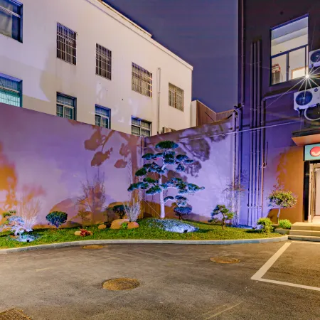 VYTEL Hotel (Jingjiang North City Park)