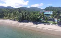 Badladz Beach and Dive Resort Hotels near Sabang Beach