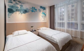 Haiyue Selected Hotel (Happy Harbor Branch, Liuhe District, Nanjing)