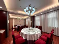 New Shanghai International Hotel