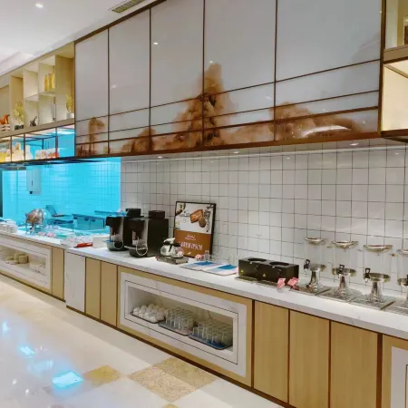 Grand Rezen Hotel Merryland Changshu