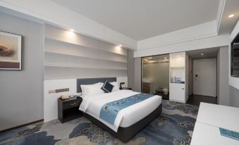 Yuelai Zhuzhou Hotel (Railway Station Clothing Market)