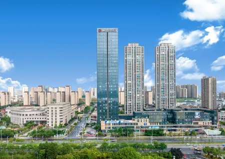 Meiduo Hotel (Nanchang West Railway Station National Sports Center Subway Station)