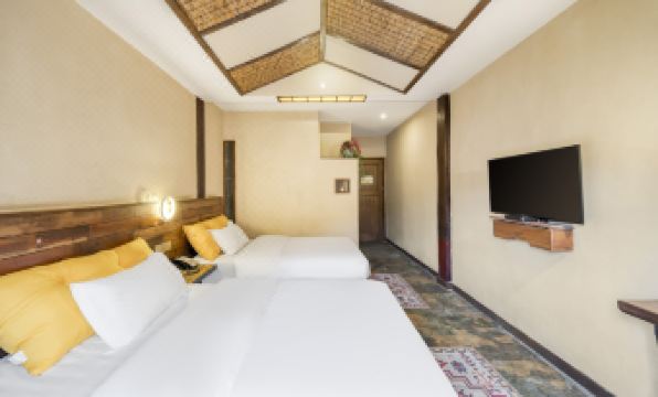 Rockland Meisu Hotel (Daocheng Yading Scenic Area Visitor Center)