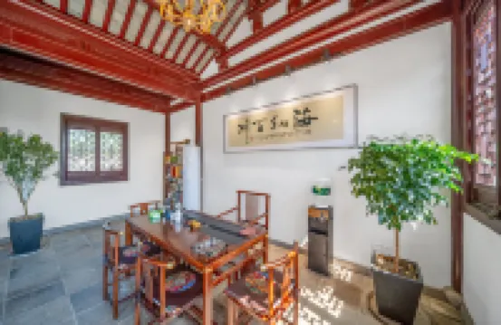 Xishan HuShang Villa