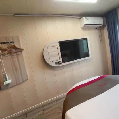 Golden Coast Business Hotel (Wandefu Plaza)