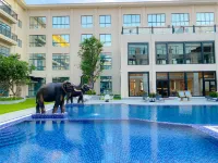 دونغو ريزورت هوتل Hotels near أترس بيتش