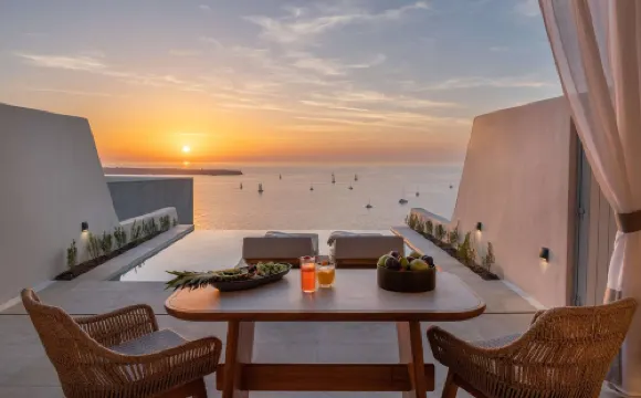 Santo Mine Oia Suites