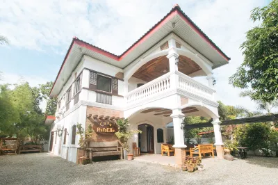 RedDoorz @ Casa Rafaelle Transient Ilocos Sur Các khách sạn ở Ilocos Sur