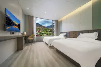 亞悅飯店（甘孜巴塘桃園路店）