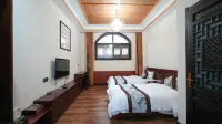 Longfengshan Ancient Town Zixiangyuan Homestay Các khách sạn ở Y Xuyên
