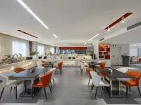 Aishang Hotel (Korla Transportation West Road People's Square Store) Hotels in Korla